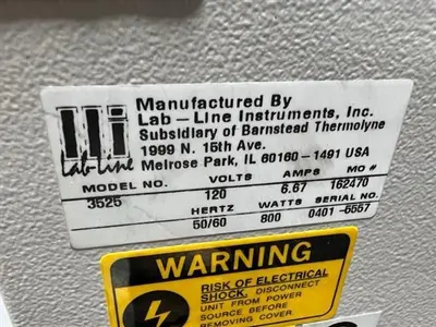 Lab-Line model 3525 Shaking Incubator