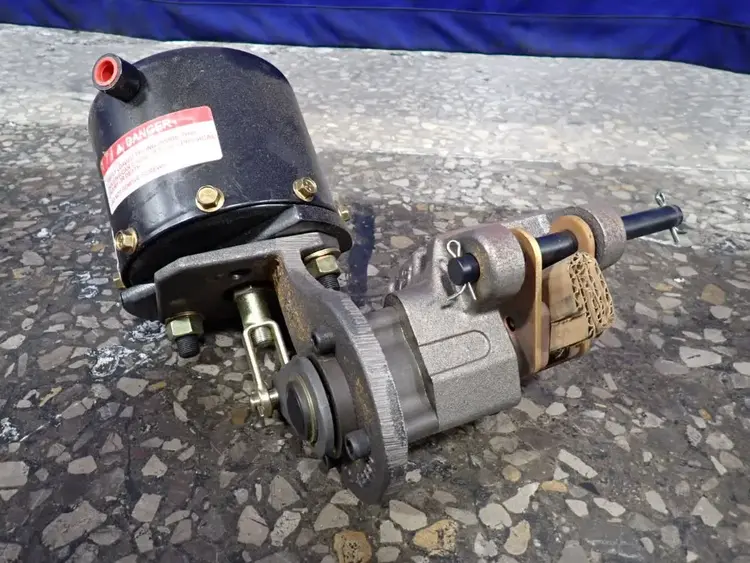 Used MAXIBRAKE M100SACW BRAKE Motors (misc) Ohio US | HGR 24 #1132726