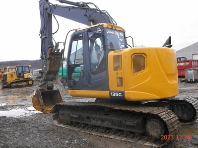Used 2012 DEERE 135G Excavators New York US | Beck Equipment #1509278