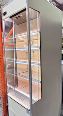 105-0071 2024 Hillphoenix Refrigerated Upright Grab-N-Go Display Cooler