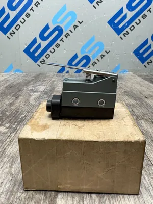ALLEN BRADLEY 802B-SSAHXSX Electrical/PLC/Automation | ESS Industrial Equipment Sales (4)