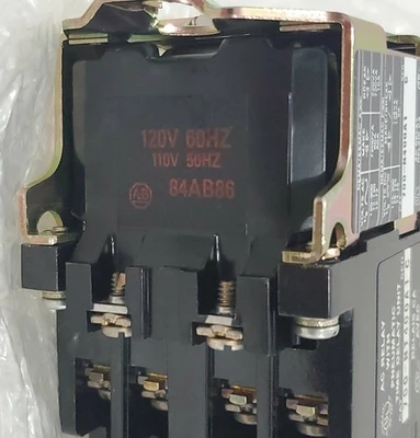 NEW Allen-Bradley 700-NT400A1
