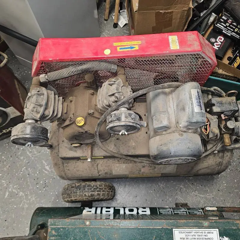 Northern 30 Gallon Twin Cyl Air Compressor, needs Electric Limit Switch