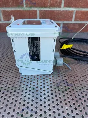 USED ABB TB82PH101021 1NS PH  / ORP / PION TRANSMITTER W/ METTLE TOLEDO PH SENSOR