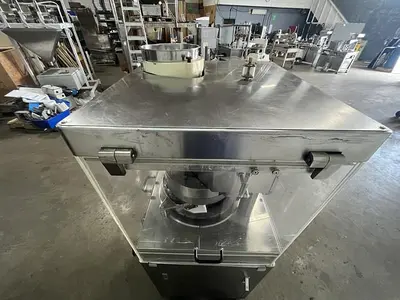 USED 2005 VANGUARD PHARMACEUTICAL MACHINERY VRP1124