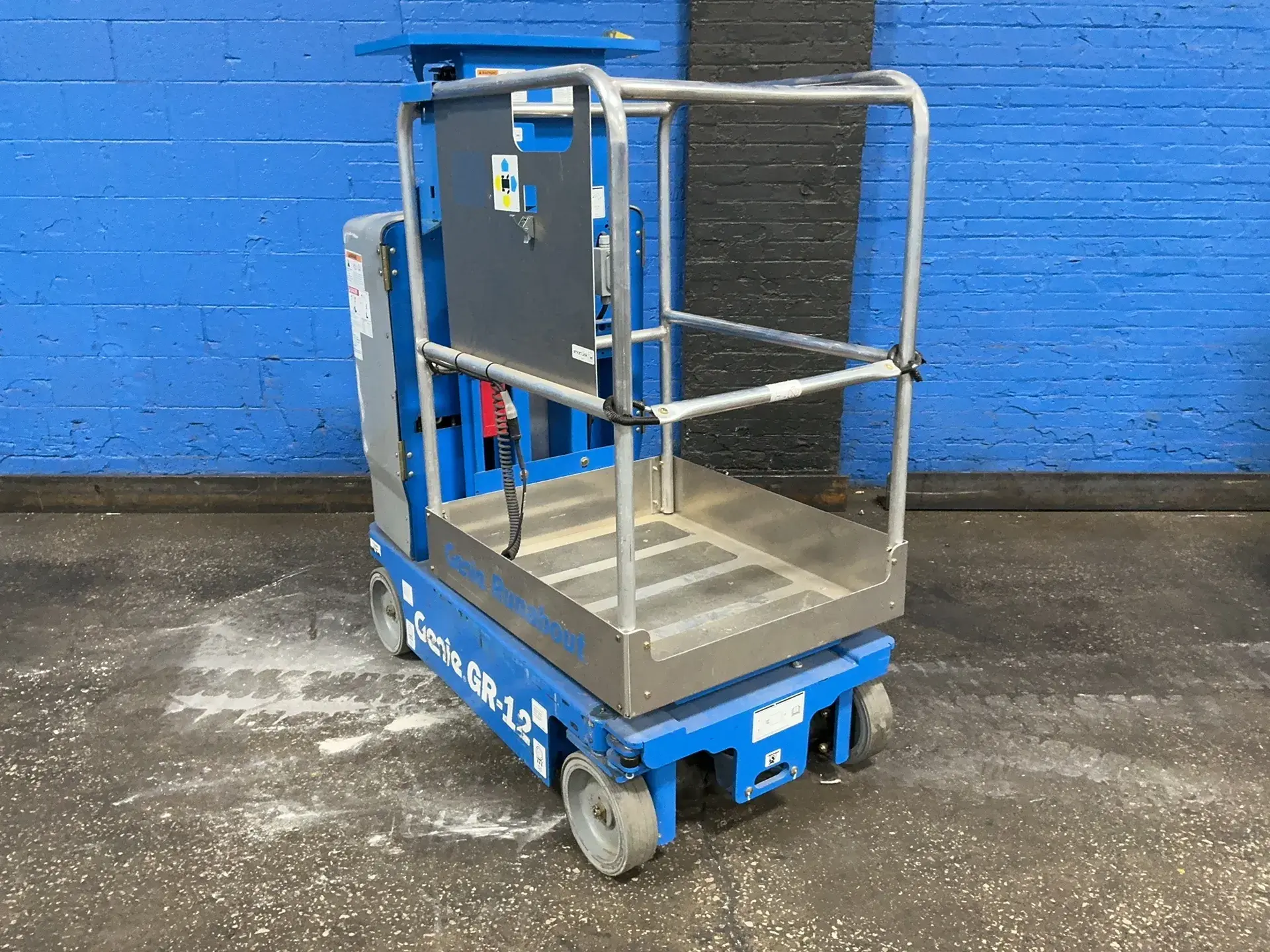 Used 2015 GENIE GR12 Miscellaneous MRO Ohio US | HGR 24 #1566827