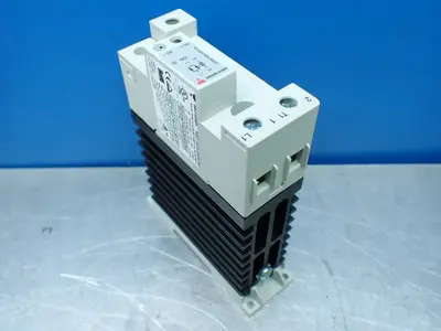 New | in-Stock CARLO GAVAZZI RGC1A60A40KGUS80 Relays & Switches | HGR 24 #739770