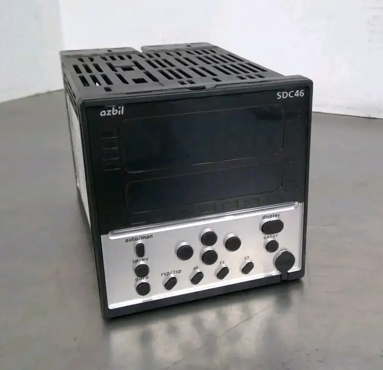 Used AZBIL SDC46 Temperature Controls South Carolina US | Palmetto Automation #1161616