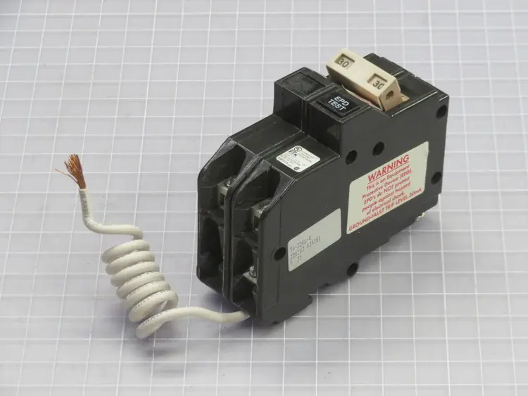 New | in-Stock EATON CH230EPD Circuit Breakers Texas US | Aucto #1308533