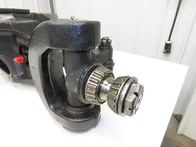 Hyster E80XN Forklift Rear Axle Dual Hydraulic Steering Assembly 8527474