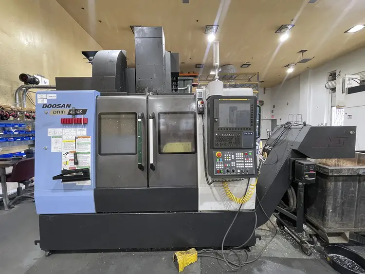Used 2021 Doosan DNM 4500S Vertical Machining Centers Illinois US | Machine Tool Bids #1208720