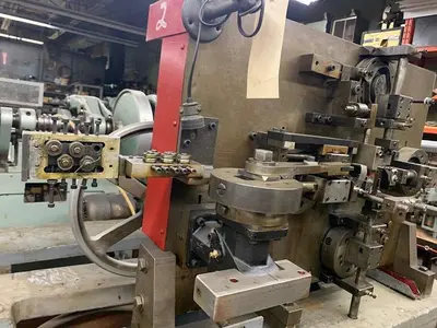 8329-145 GoldPro Vertical Four-Slide #2 Wire Forming Machine Produces 4.76 mm. O.D. Ring