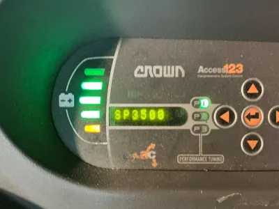 Used CROWN SP352030 Electric Lifters Ohio US | HGR 24 #1446270