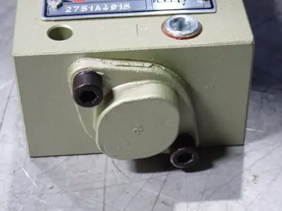 USED ROSS CONTROLS 2751A4915