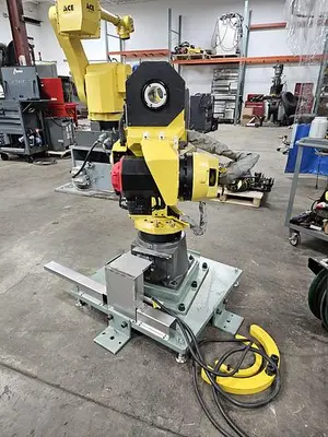 USED 2008 FANUC M-20IA