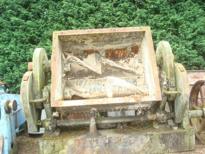 B Perkins 1,600 L Jktd Z Blade Mixer