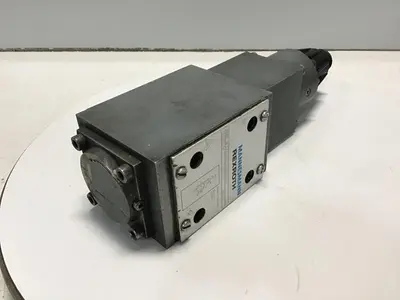 USED MANNESMANN REXROTH 4WRE10EA641224Z4M468