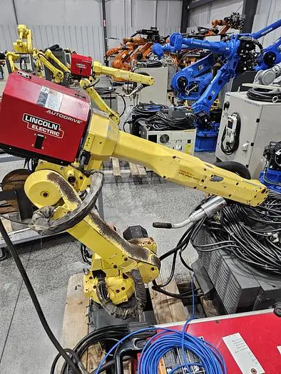 Used 2013 FANUC ARCMATE 100IC/6L Robots Ohio US | Six Axis Solutions #397845