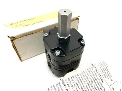 USED NUMATICS PRECISION PRESSURE REGULATOR