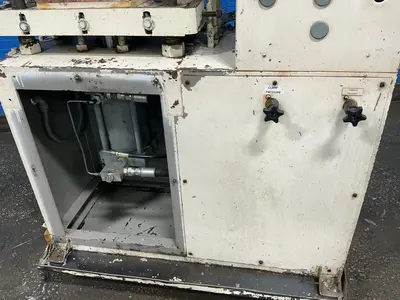 Used WABASH METAL PRODUCTS, INC 3012122TRM Hydraulic Presses Ohio US | HGR 24 #1518952