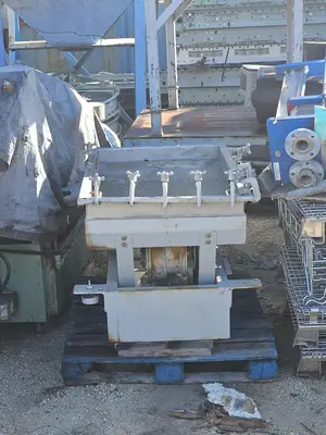 USED 1988 WITTE 228-S