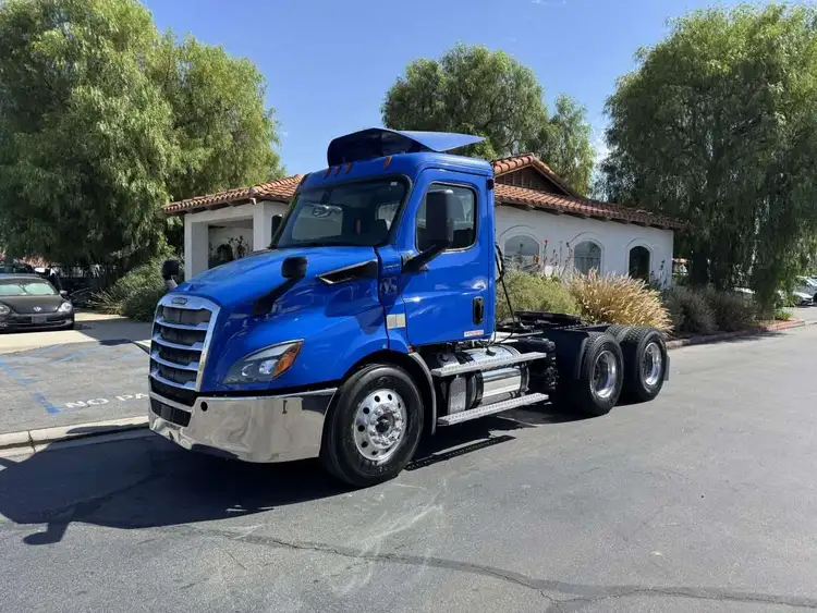 Used 2019 FREIGHTLINER T11664ST Conventional trucks California US | Commerce Truck Equipment Sales #1548718