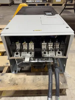 ALLEN BRADLEY 20GWANC415AN6VNHN8-RW AC DRIVE LIQUID COOLED 3 PHASE OUTPUT #S683