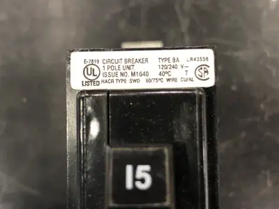 USED CUTLER-HAMMER BAB1015
