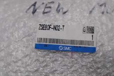 SMC ZSE80F-N02-T Electronic Pressure Switch Regulator NEW OPEN BOX STOCK L-512-C