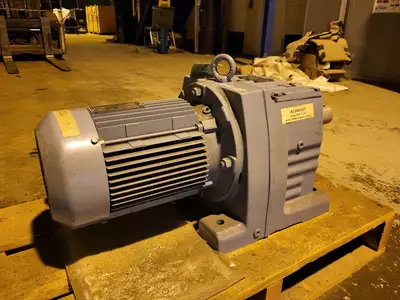 New | in-Stock SEW-EURODRIVE R87DT100L4 Motors (misc) British Columbia CA | Lenmark #246295