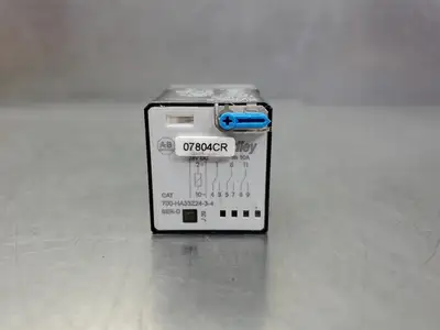 USED Allen-Bradley 700-HA33Z24-3-4 Ser D Power Relay