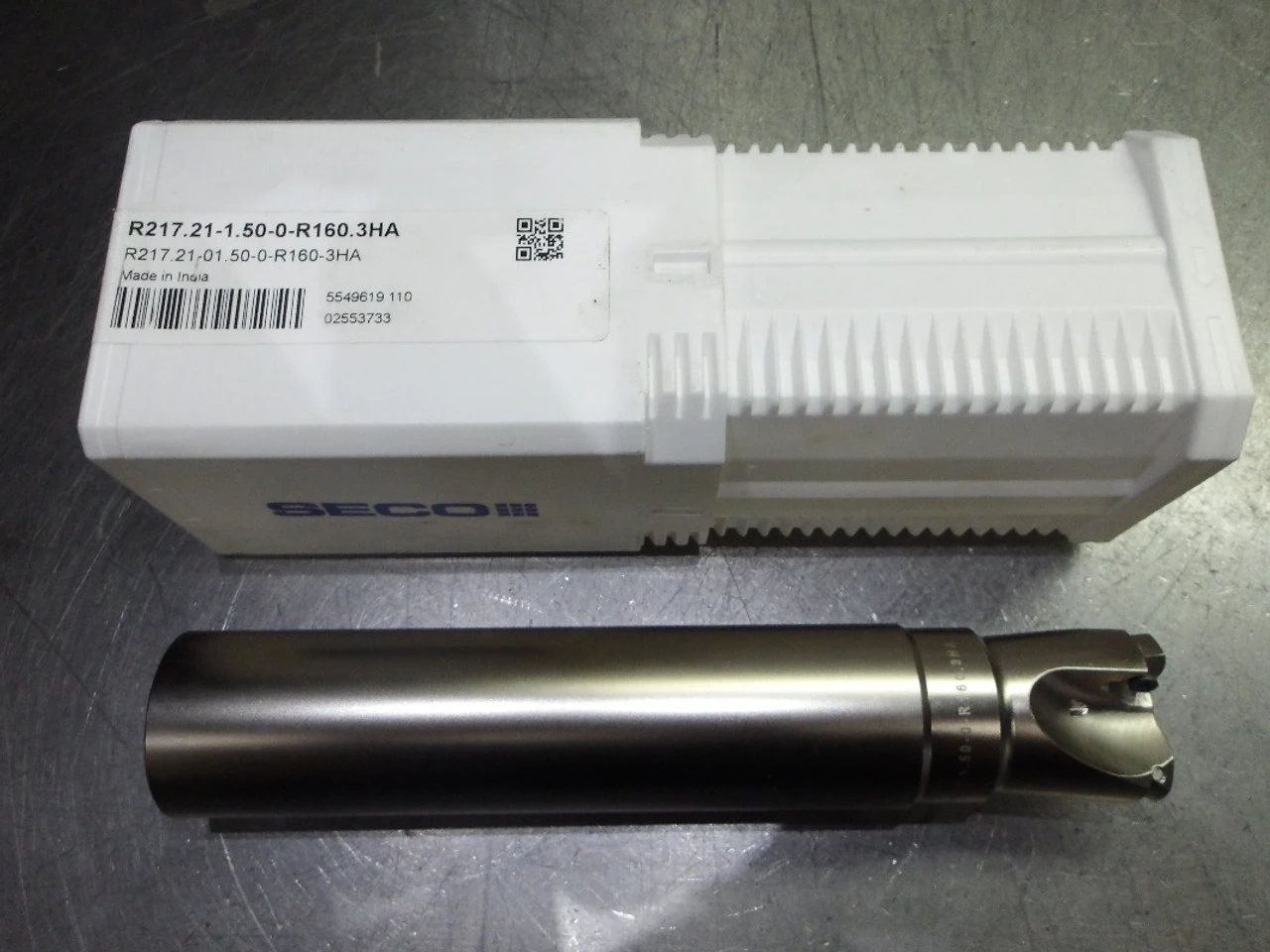 SECO 1.5" 3 Flute Coolant Thru Endmill R217.21-1.50-0-R160.3HA (LOC2613A)