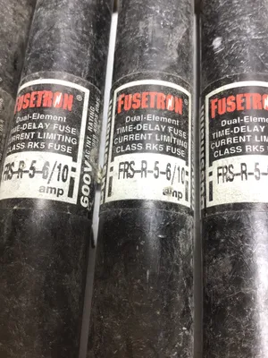 Fusetron FRS-R-5-5/10 Dual Element Time Delay Fuse (Lot of 5)