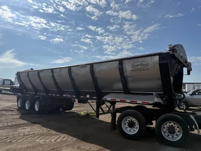 Used 2025 TROUT RIVER LIVE BOTTOM Dump Trailers Minnesota US | Carco Truck & Equipment #1514093