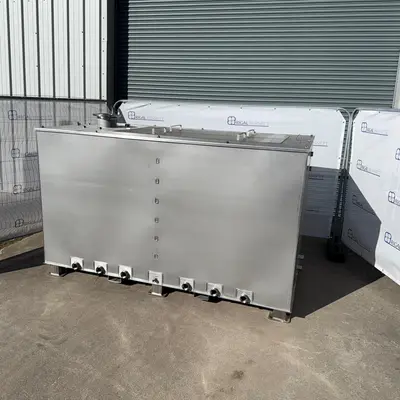 5,000L S/S Enclosed Rectangular Tank