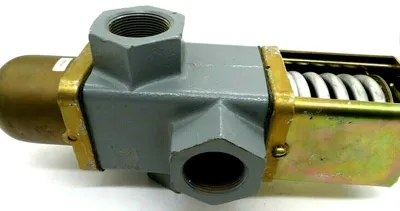 USED JOHNSON CONTROLS V48AF-2 3-WAY PRESSURE REGULATING VALVE V48F2