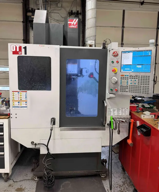 Used 2015 HAAS DT-1 Drilling & Tapping Centers Ohio US | UniversalAutomatics.com #779236