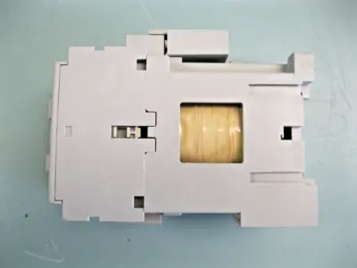 USED Allen-Bradley 104-C09ZJ22