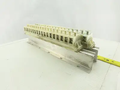 Allen 1492 CE DIN Rail Terminal Fuse Holder With Mixed Fusetron Fuse Lot Of 32
