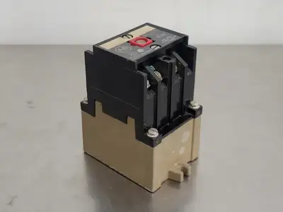 USED ALLEN-BRADLEY 700-P400A1