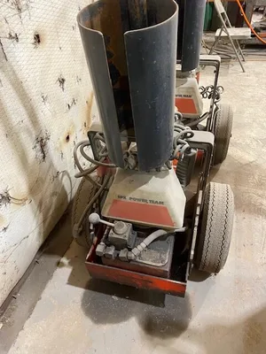 SPX 100 ton Power Team Railroad Jack
