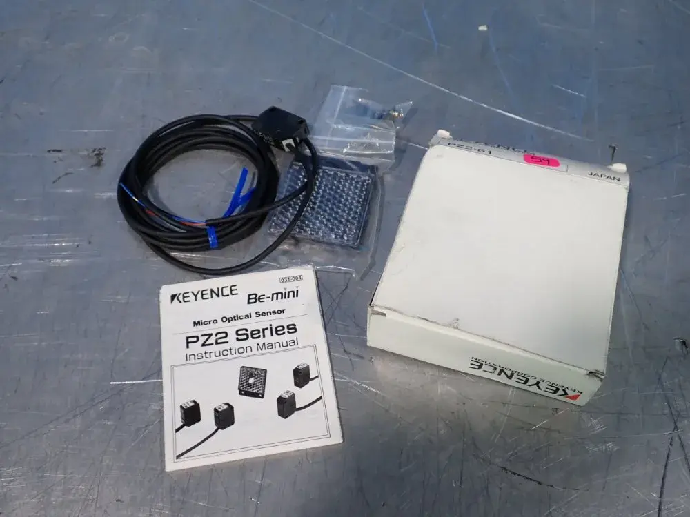 USED KEYENCE PZ261
