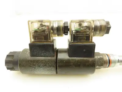 Sun Hydraulics 770-224 Solenoid Valve Coils 24VDC With Valve Cartridge