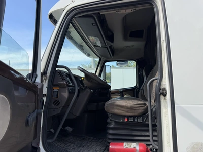 Used 2015 VOLVO VNVNL Conventional trucks Indiana US | Miedema Asset Management Group #1414652