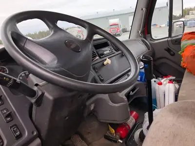 Used 2013 FREIGHTLINER M2 106 Tractors & Trailers Ontario CA | Aucto #1306747
