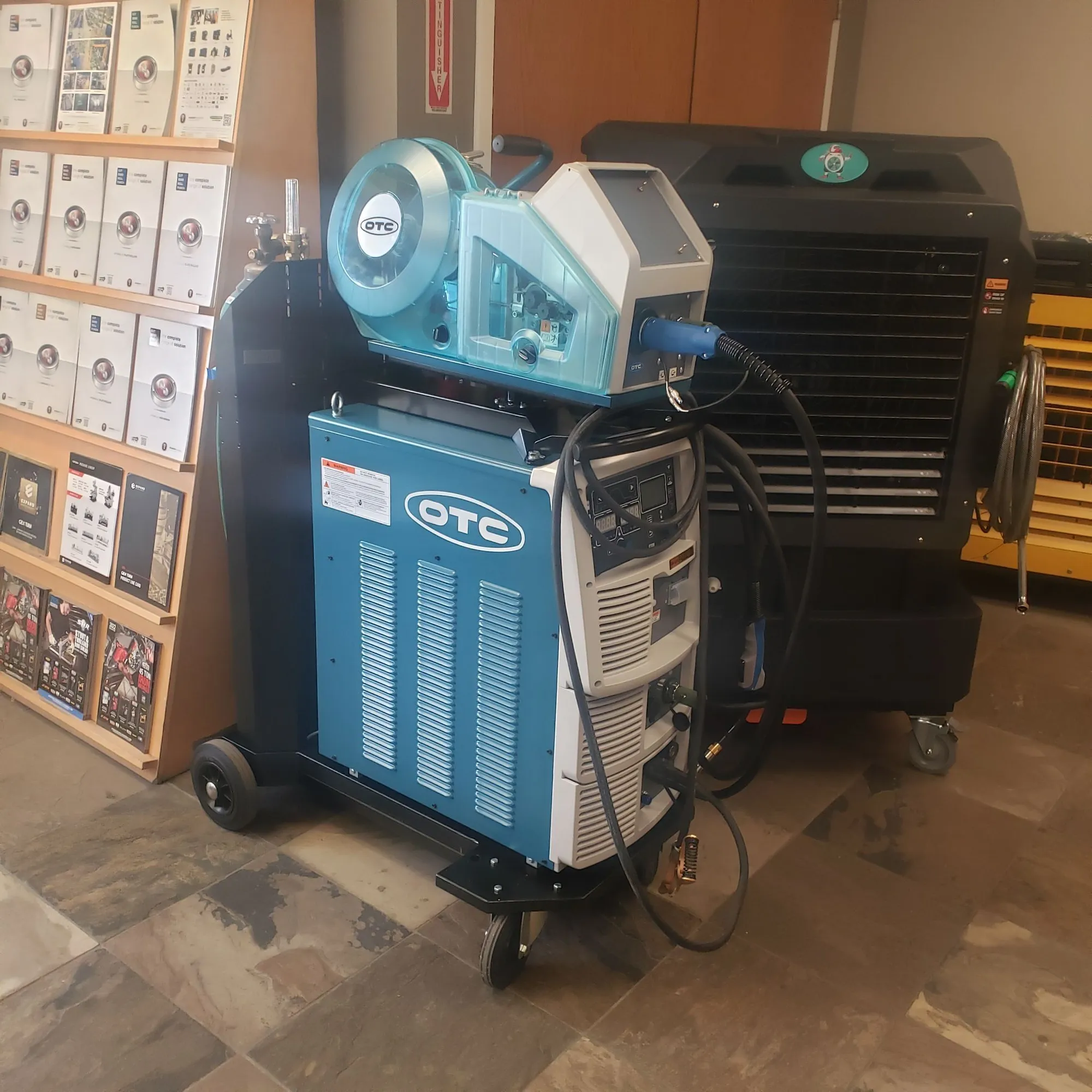 NEW OTC DAIHEN CM-743U