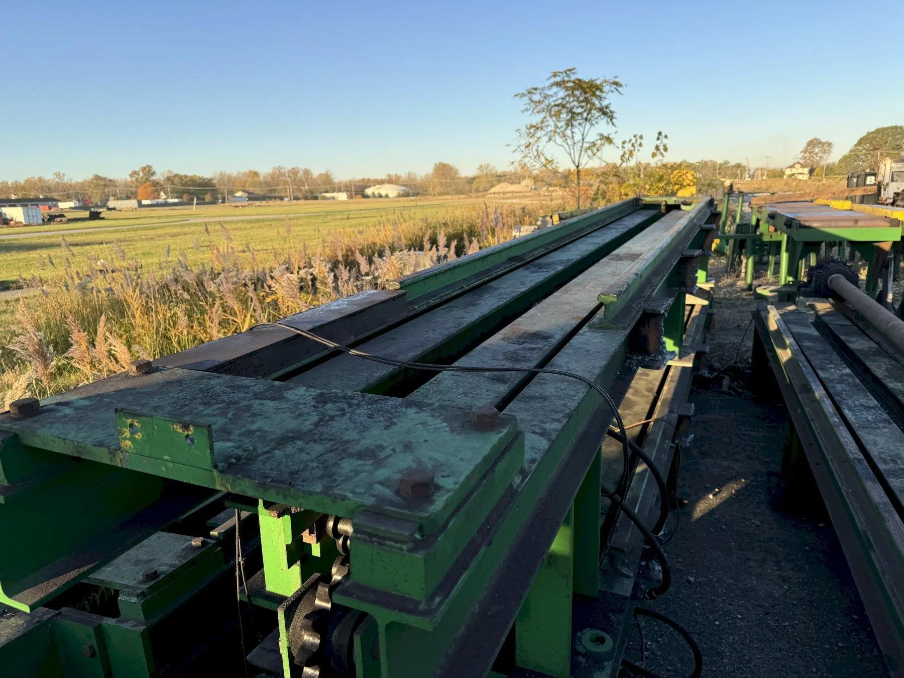 SIGNODE 20' HEAVY DUTY MATERIAL TRANSFER ARM. STOCK # 1008324