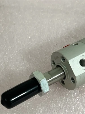 NEW SMC CDG1BA25-210Z