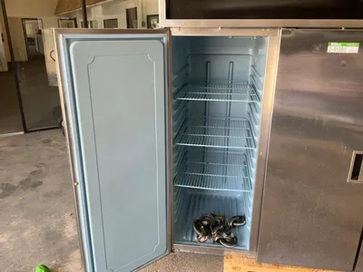 USED DELFIELD UPRIGHT FREEZER