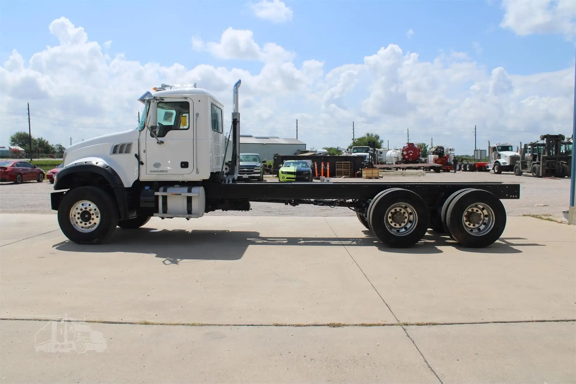 Used 2017 MACK GRANITE GU713 Cab Chassis trucks Texas US | Roll Off Truck World #1491857